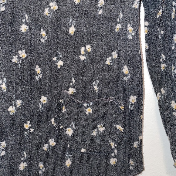 4for$20 - Zara Toddler Longsleeve - Picture 3 of 4